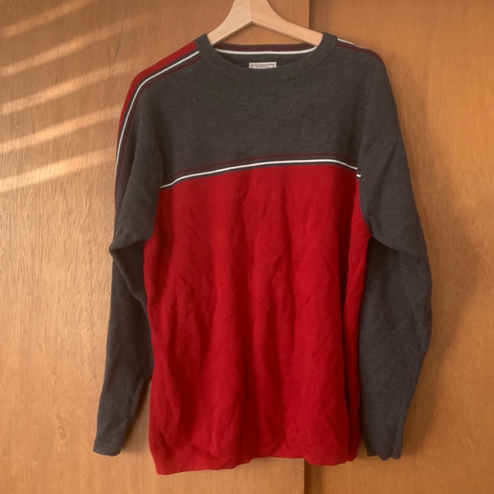 Men’s Arizona Large sweater. Red and Grey.